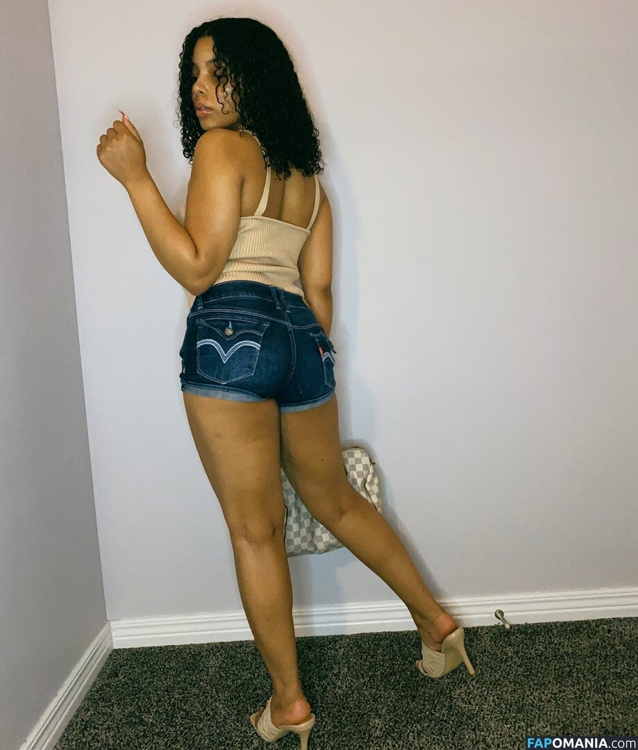 1guapunzel / Guapunzel / https: Naakt OnlyFans  Gelekte foto #3