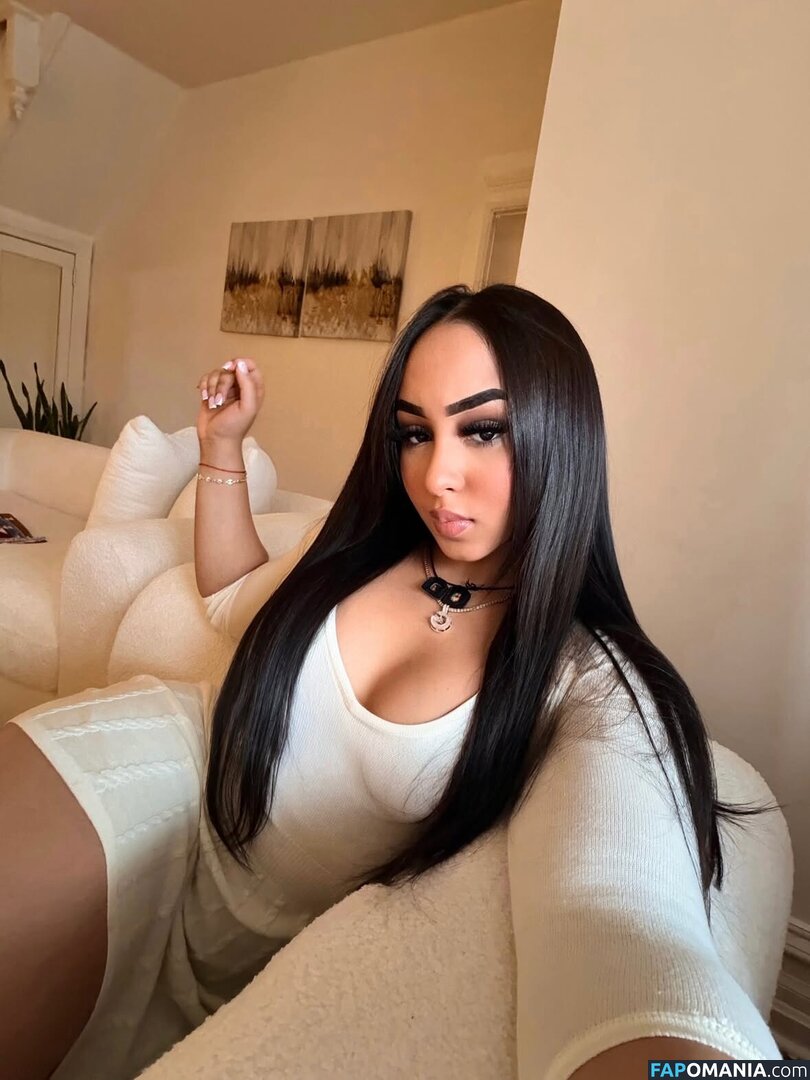 Genesis vargas / Gvargas_20 Naakt OnlyFans  Gelekte foto #7