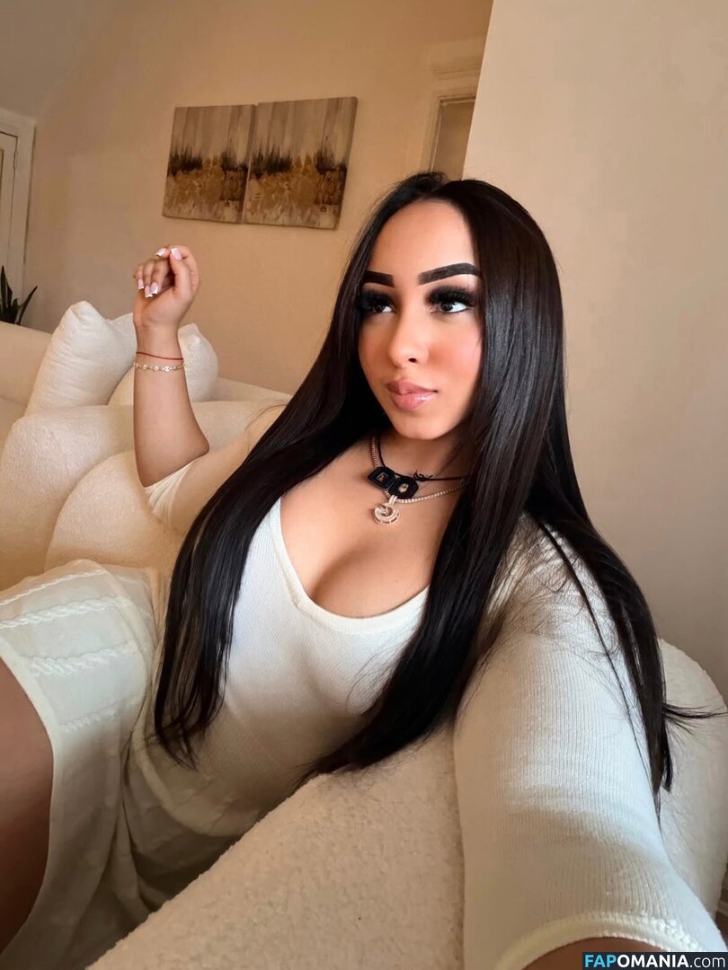 Genesis vargas / Gvargas_20 Naakt OnlyFans  Gelekte foto #9