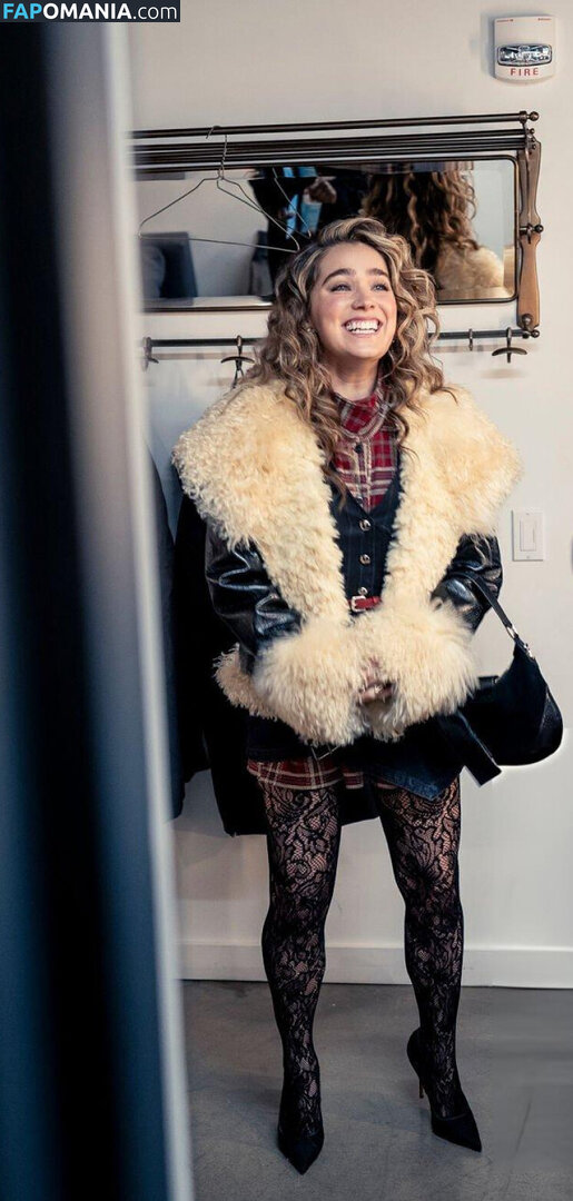 Haley Lu Richardson / haleyluhoo Naakt OnlyFans  Gelekte foto #201