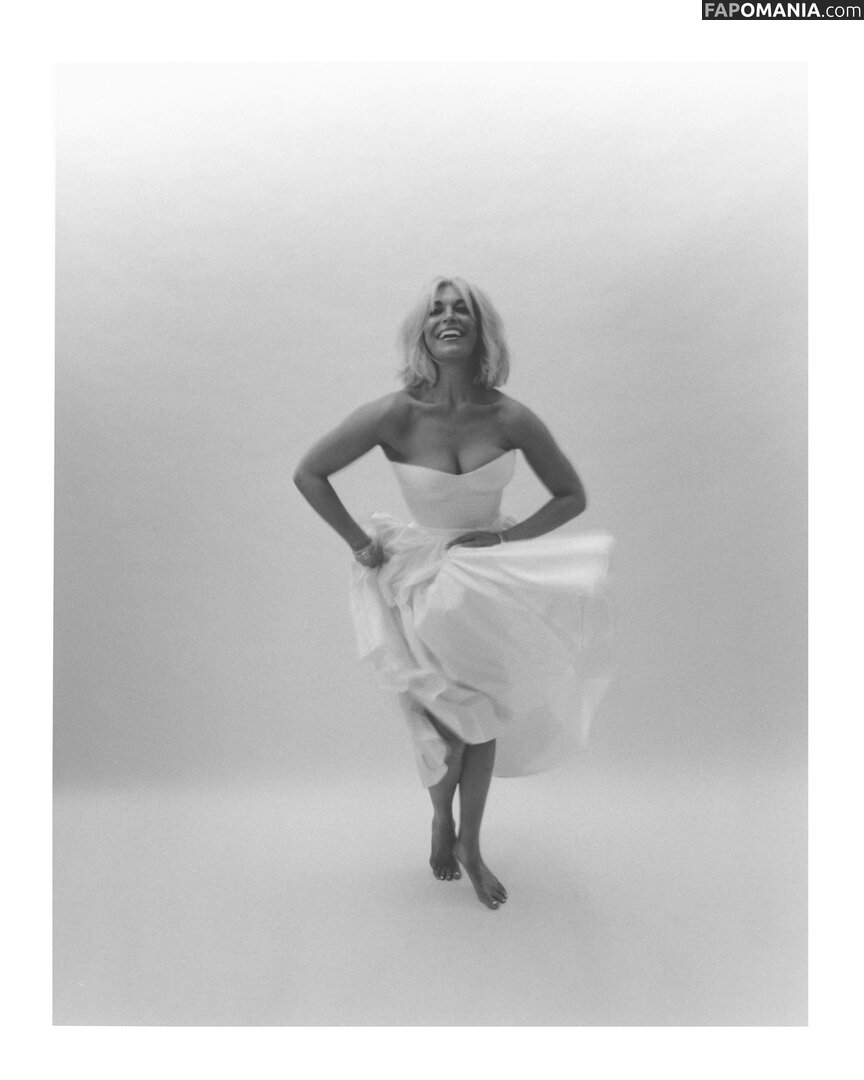 Hannah Waddingham / hannah_waddingham Naakt OnlyFans  Gelekte foto #8