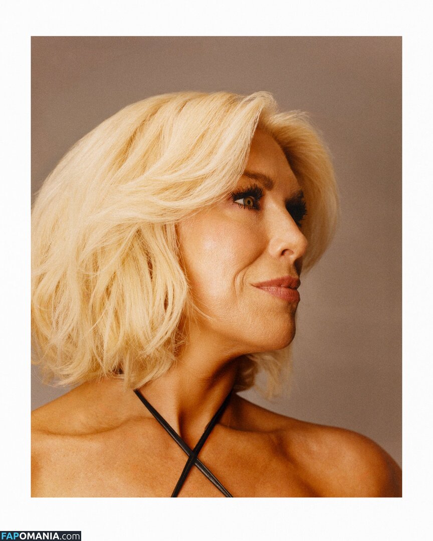 Hannah Waddingham / hannah_waddingham Naakt OnlyFans  Gelekte foto #9