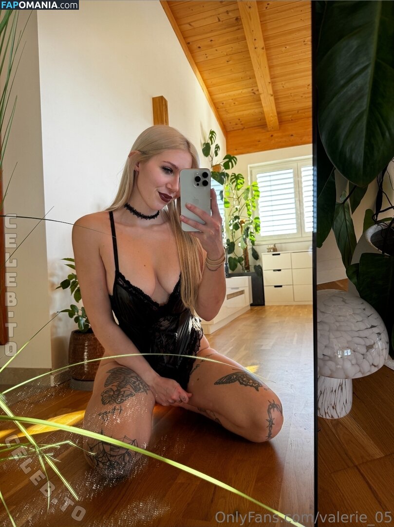 happynuud3l / happynuudel / valerie_04 Naakt OnlyFans  Gelekte foto #14