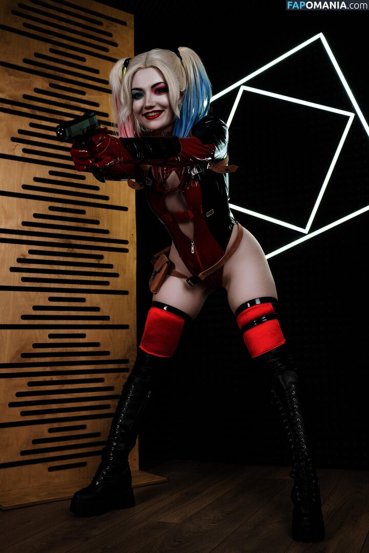 Harley Quinn Cosplay Naakt OnlyFans  Gelekte foto #14