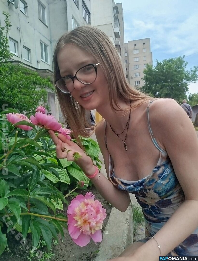 elen.meln / helen_meln777 / melena17_ElenMeln Naakt OnlyFans  Gelekte foto #6