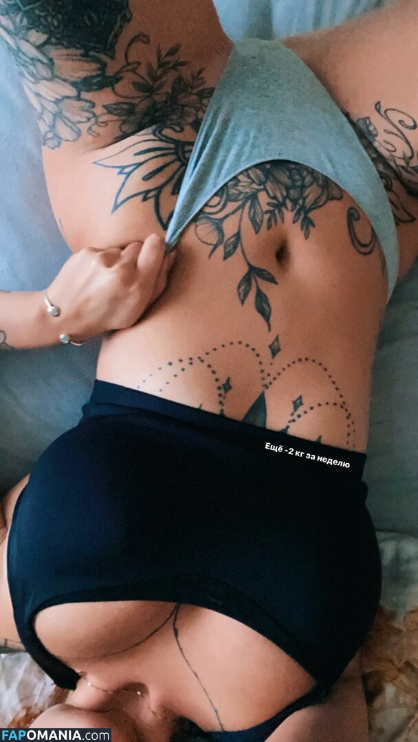 Hell Voron / Olga Voronina / hell_voron Naakt OnlyFans  Gelekte foto #14