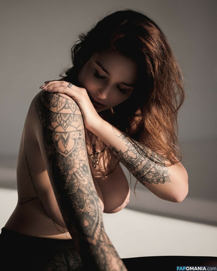 Hell Voron / Olga Voronina / hell_voron Naakt OnlyFans  Gelekte foto #67