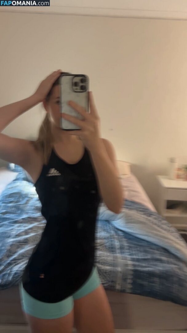 Holly Naude / hollyyynaude Naakt OnlyFans  Gelekte foto #4