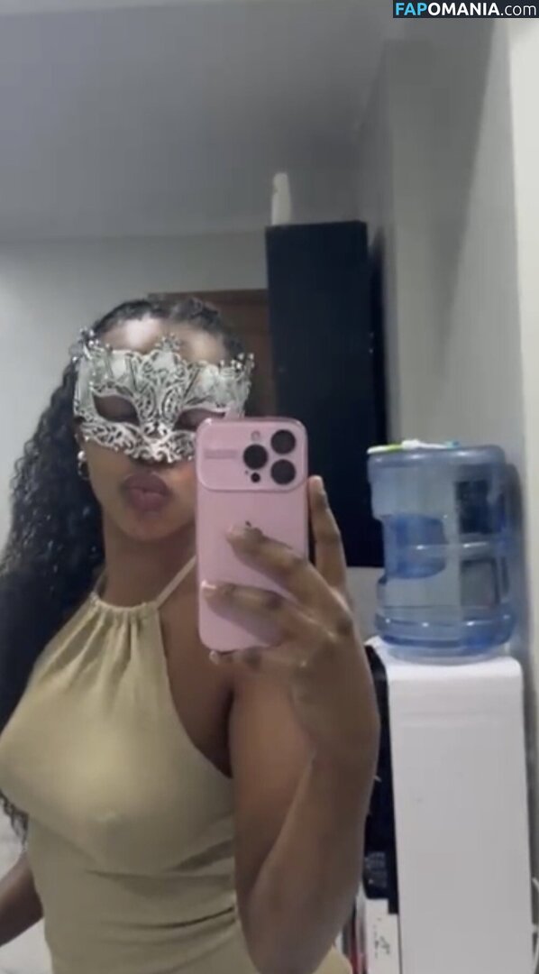 HornAfrica / east african / hickiesnbubbles / hornsafricasafaris Naakt OnlyFans  Gelekte foto #3