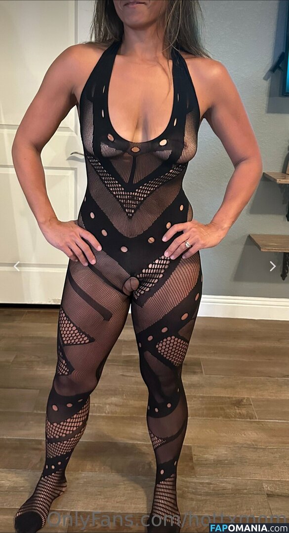  / Hottexasm1lf / Hottexasmilf / Hottxmom / hottx_milf Naakt OnlyFans  Gelekte foto #4