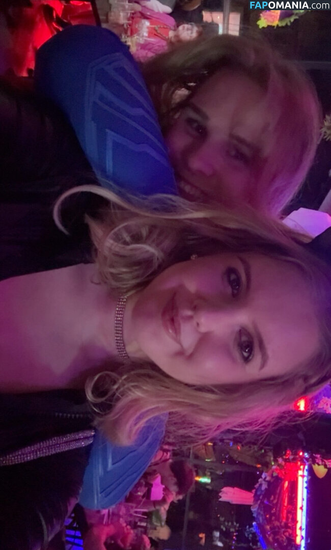 HoxieLoxie / laraschofield Naakt OnlyFans  Gelekte foto #2
