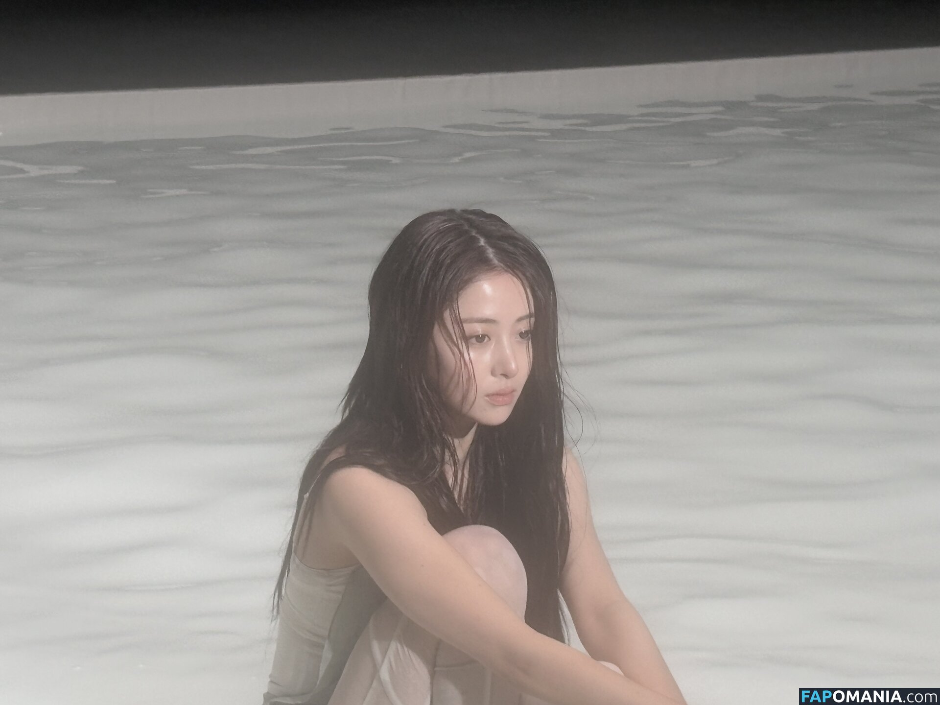 Huh Yunjin 허윤진 / LESSERAFIM / jenaissante Naakt OnlyFans  Gelekte foto #5