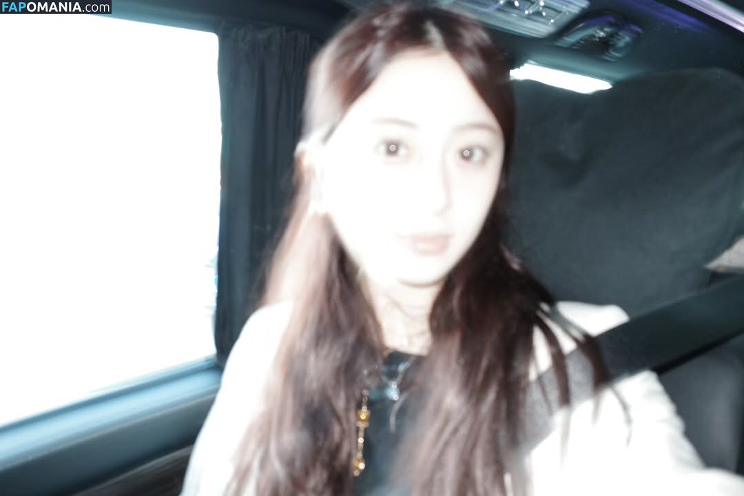 Huh Yunjin 허윤진 / LESSERAFIM / yunjin_lesserafims Naakt OnlyFans  Gelekte foto #11