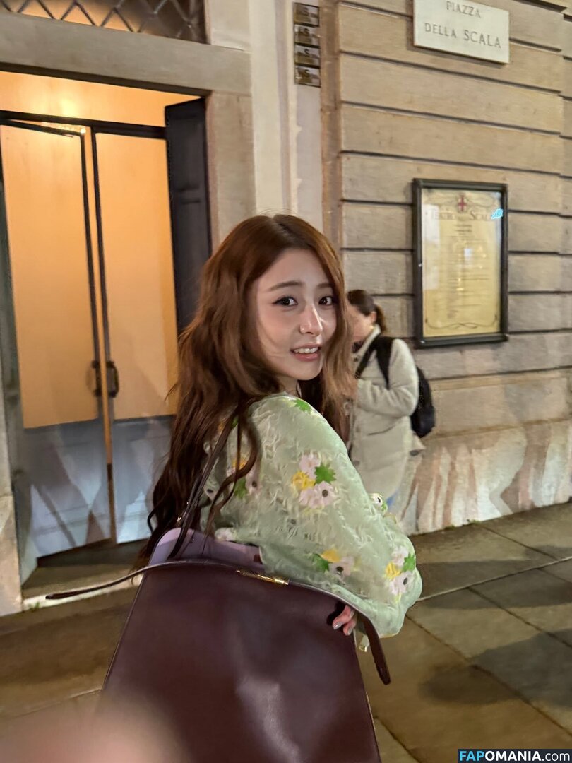 Huh Yunjin 허윤진 / LESSERAFIM / yunjin_lesserafims Naakt OnlyFans  Gelekte foto #24
