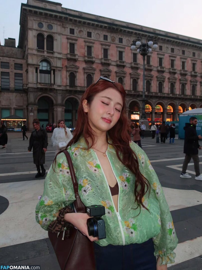 Huh Yunjin 허윤진 / LESSERAFIM / yunjin_lesserafims Naakt OnlyFans  Gelekte foto #28