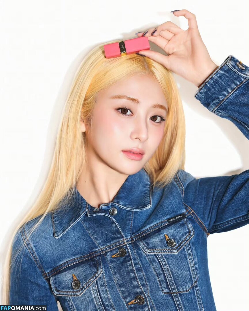 Huh Yunjin 허윤진 / LESSERAFIM / jenaissante Naakt OnlyFans  Gelekte foto #118