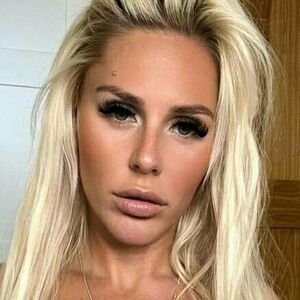 husbandhotwifeyx