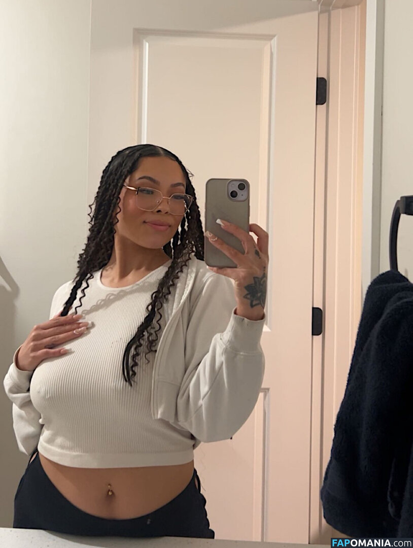 Hvvrmonyy / https: Naakt OnlyFans  Gelekte foto #1