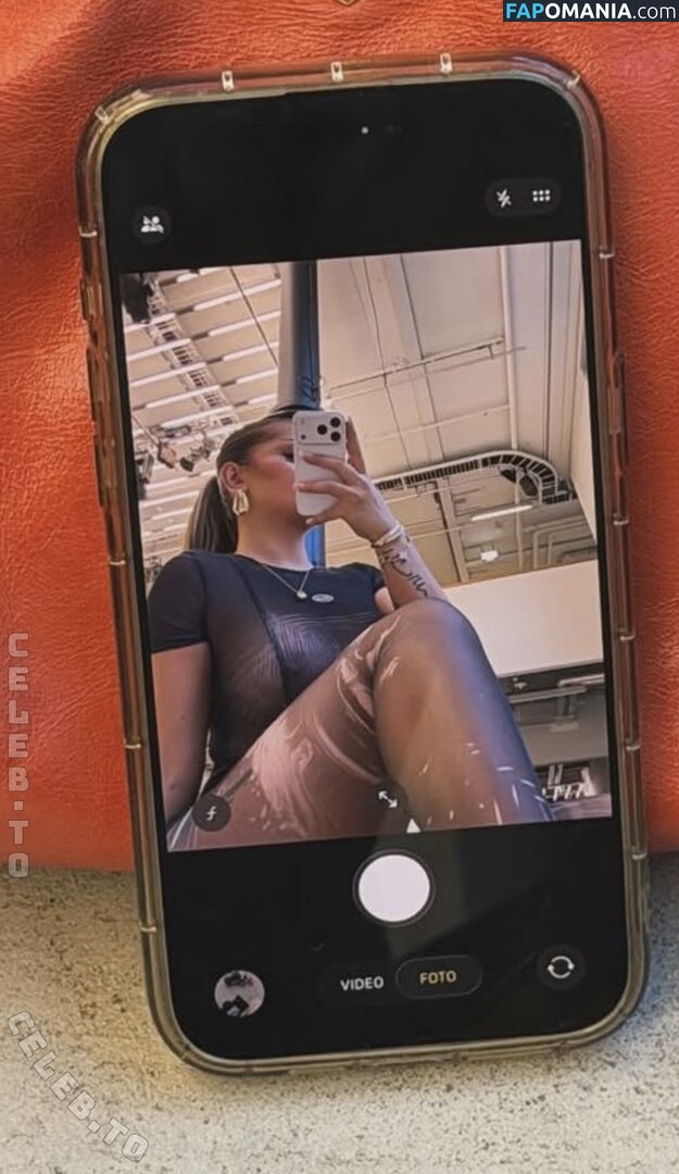 Iamsaraly Naakt OnlyFans  Gelekte foto #2