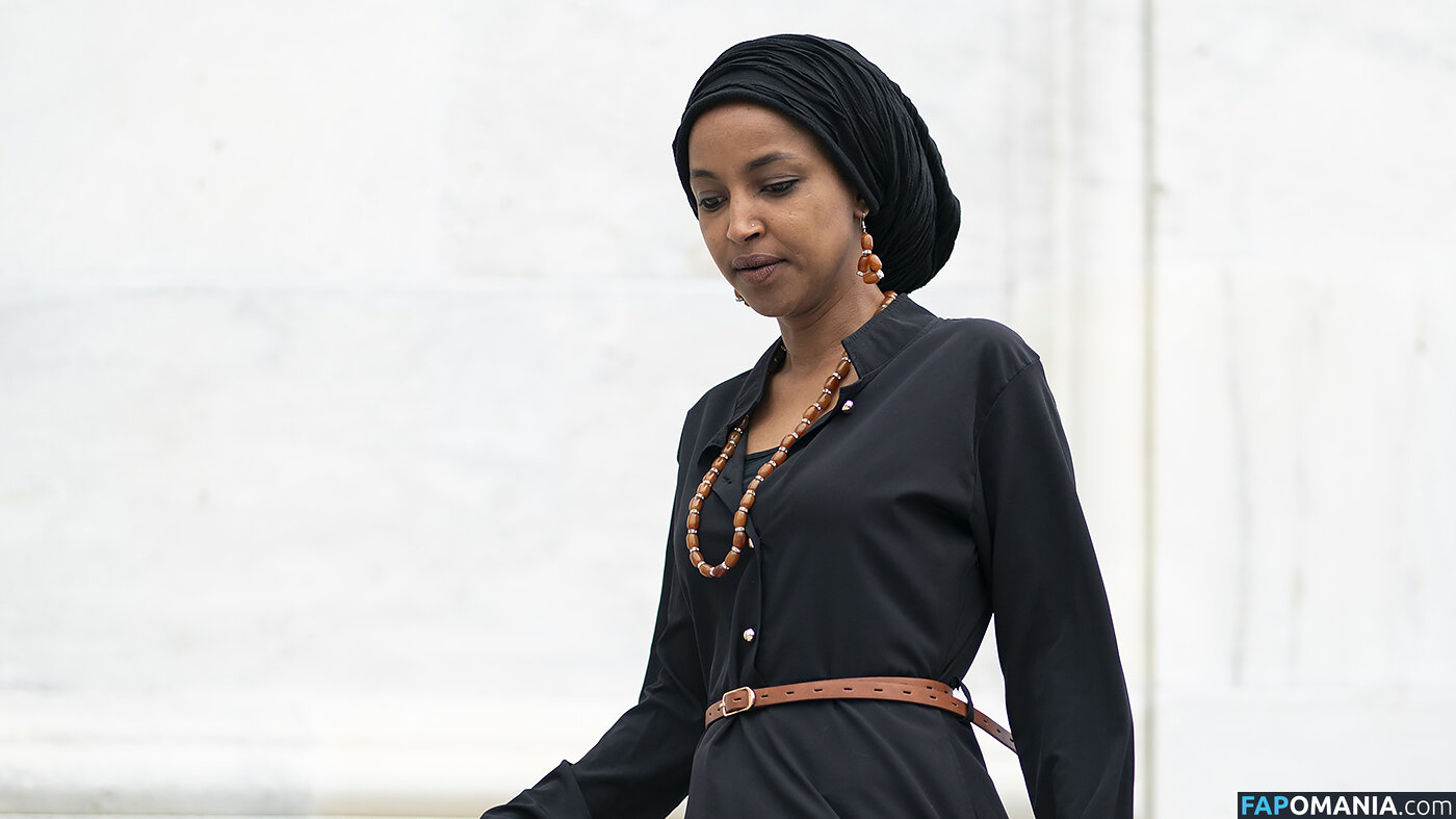 Ilhan Omar Naakt OnlyFans  Gelekte foto #2