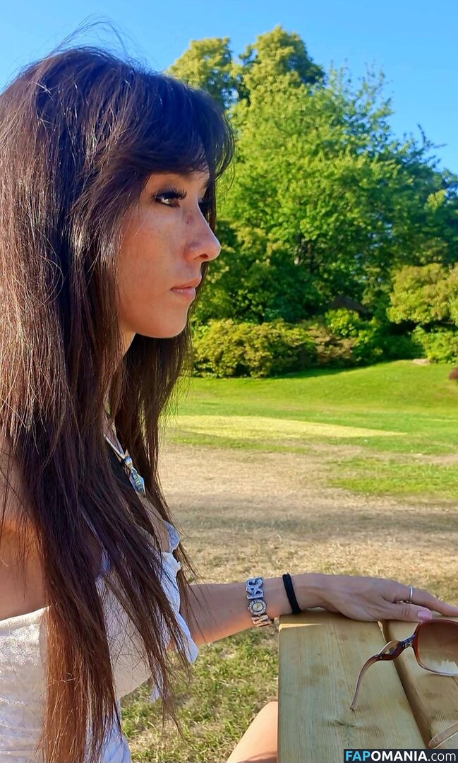 illeeria Naakt OnlyFans  Gelekte foto #5