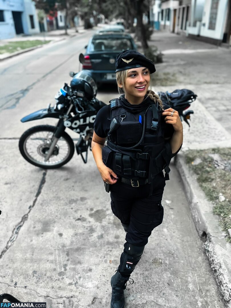 In And Out Uniform Naakt OnlyFans  Gelekte foto #26