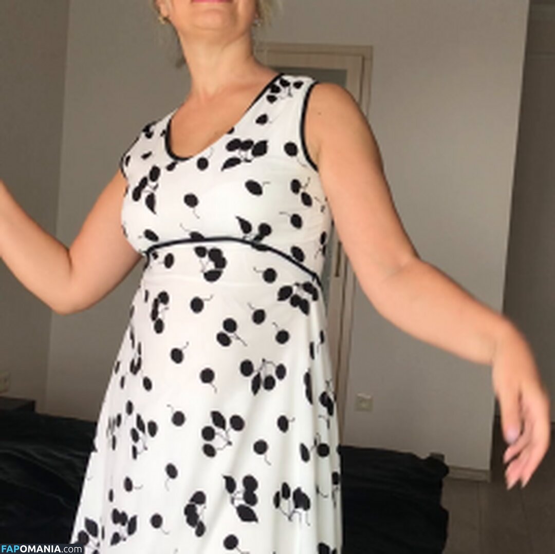 Astrid Heinz / Gabriela Koravora / Ingrid Lykke / Veronika Růže / astrid.heinz / ingridlykke Naakt OnlyFans  Gelekte foto #1