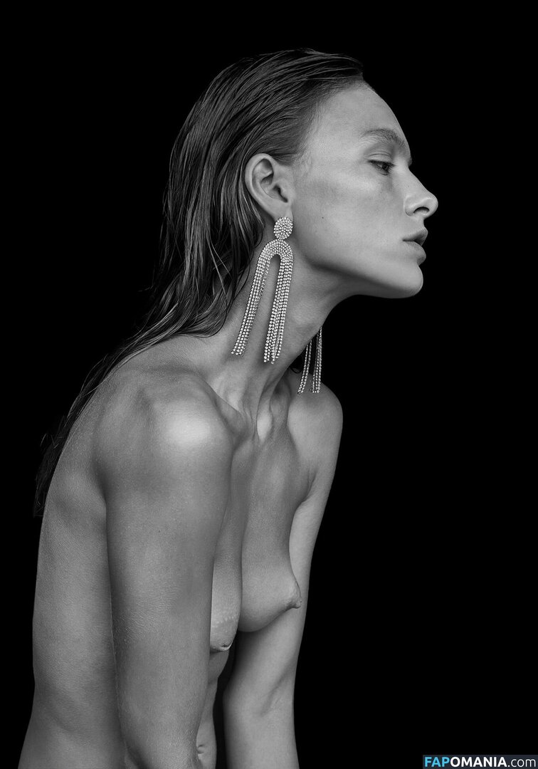 Irina Kovaleva / IrinaKovalev / https: / kovallevvva Naakt OnlyFans  Gelekte foto #7