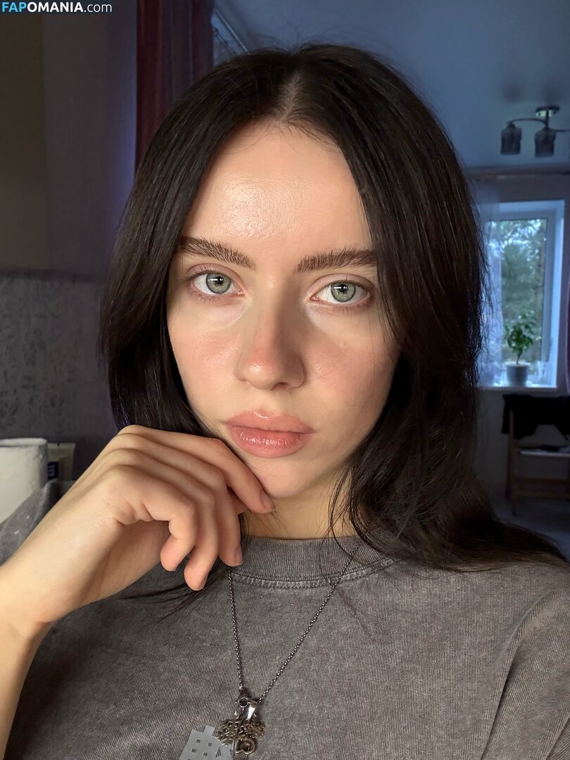 Irina Minkina / howeversnowy / rusian Billie eilish Naakt OnlyFans  Gelekte foto #2