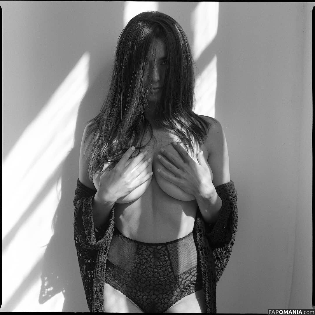 Irina Verina / irinassolo Naakt OnlyFans  Gelekte foto #1