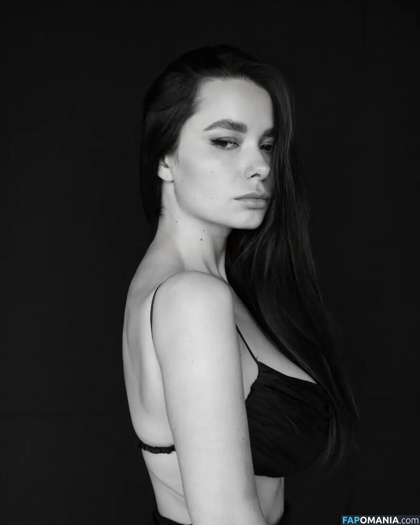 Irina Verina / irinassolo Naakt OnlyFans  Gelekte foto #3