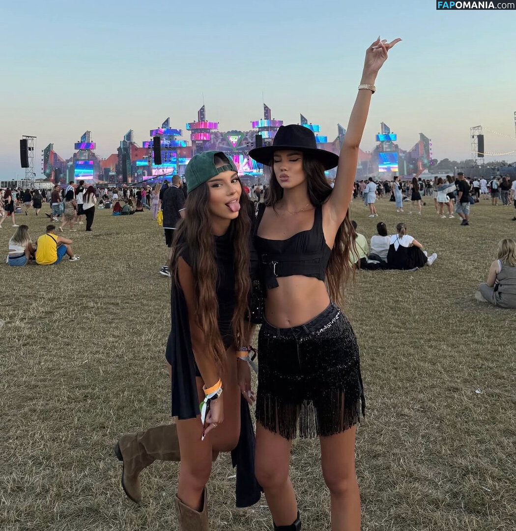 Carla_anghel_ / Isabel_anghel Naakt OnlyFans  Gelekte foto #20