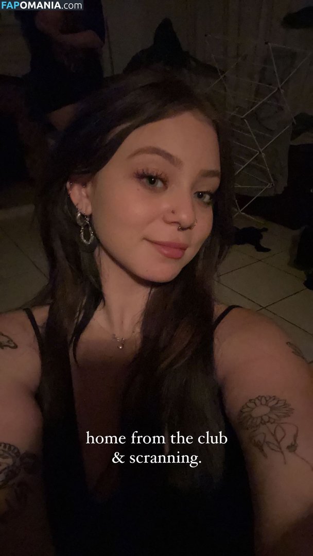 Isabella Dorta / isabelladortapoetry444 Naakt OnlyFans  Gelekte foto #17