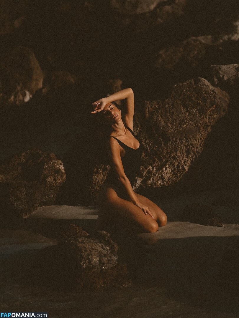 Jana Azizi / jana_azizi Naakt OnlyFans  Gelekte foto #7