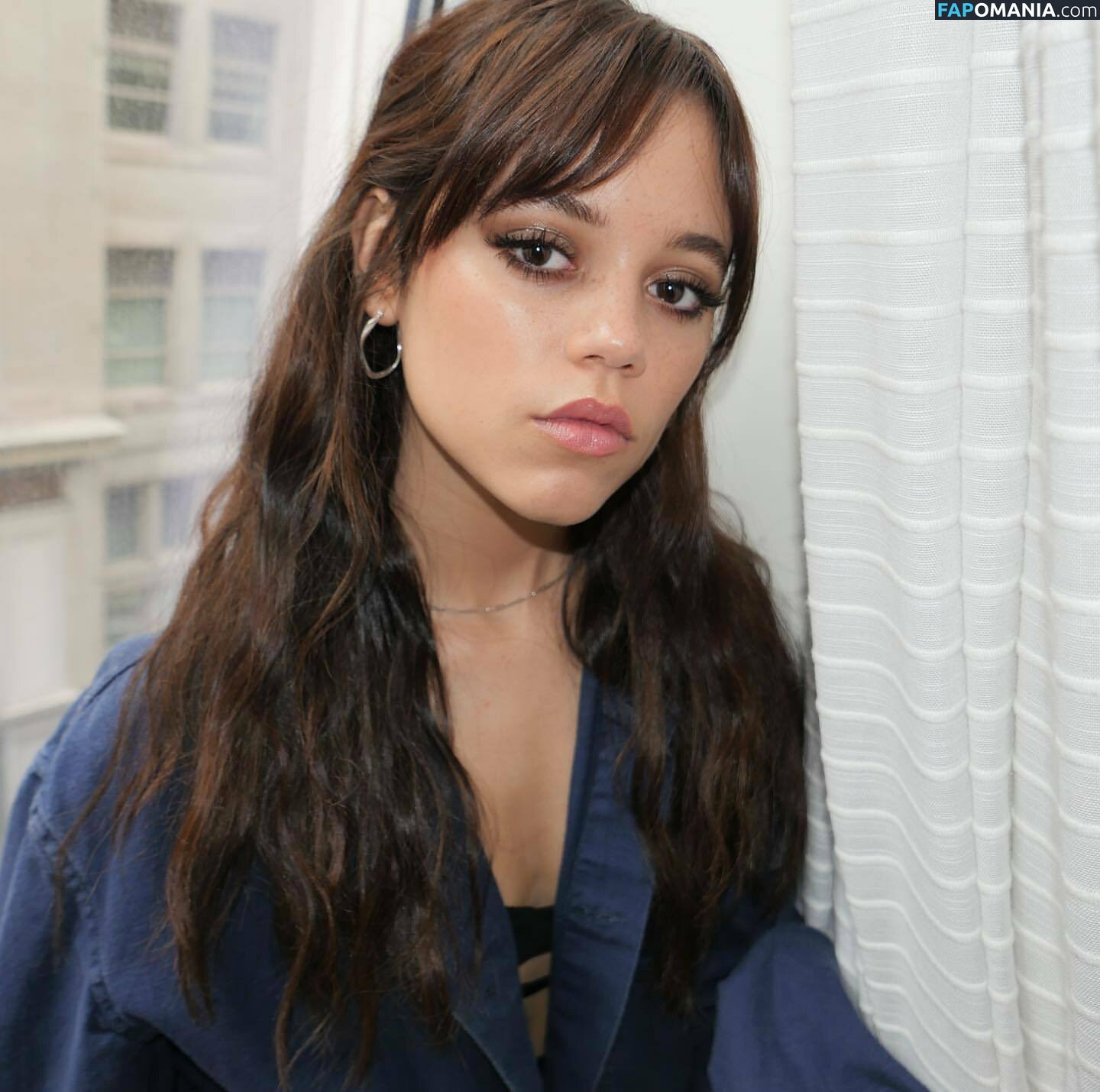 Jenna Ortega / Page / jennaortega Naakt OnlyFans  Gelekte foto #86