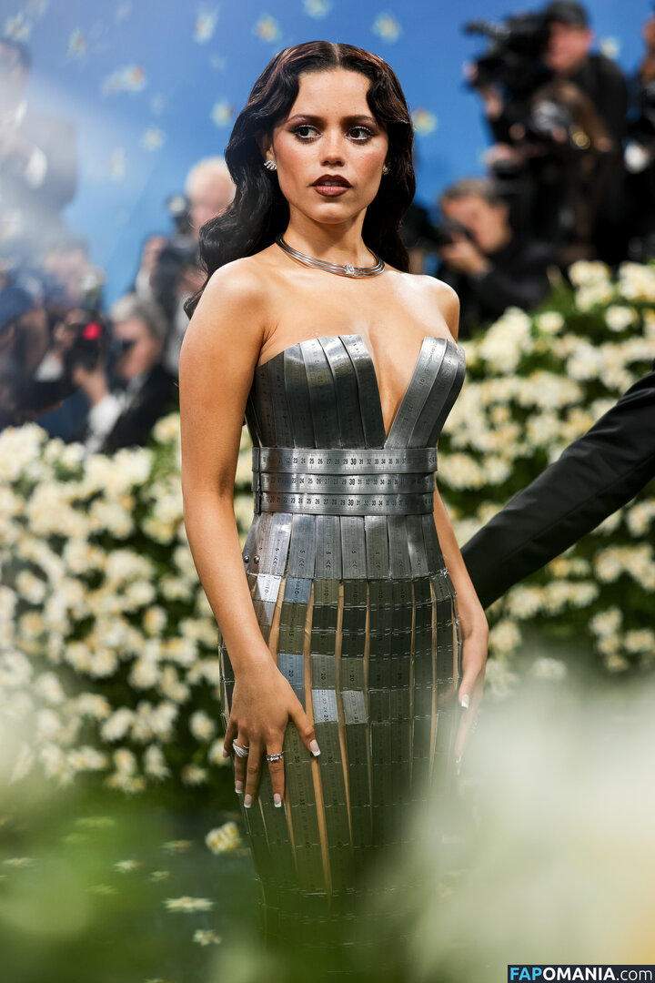 Jenna Ortega / Page / jennaortega Naakt OnlyFans  Gelekte foto #1582