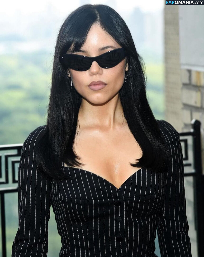 Jenna Ortega / Page / jennaortega Naakt OnlyFans  Gelekte foto #1672