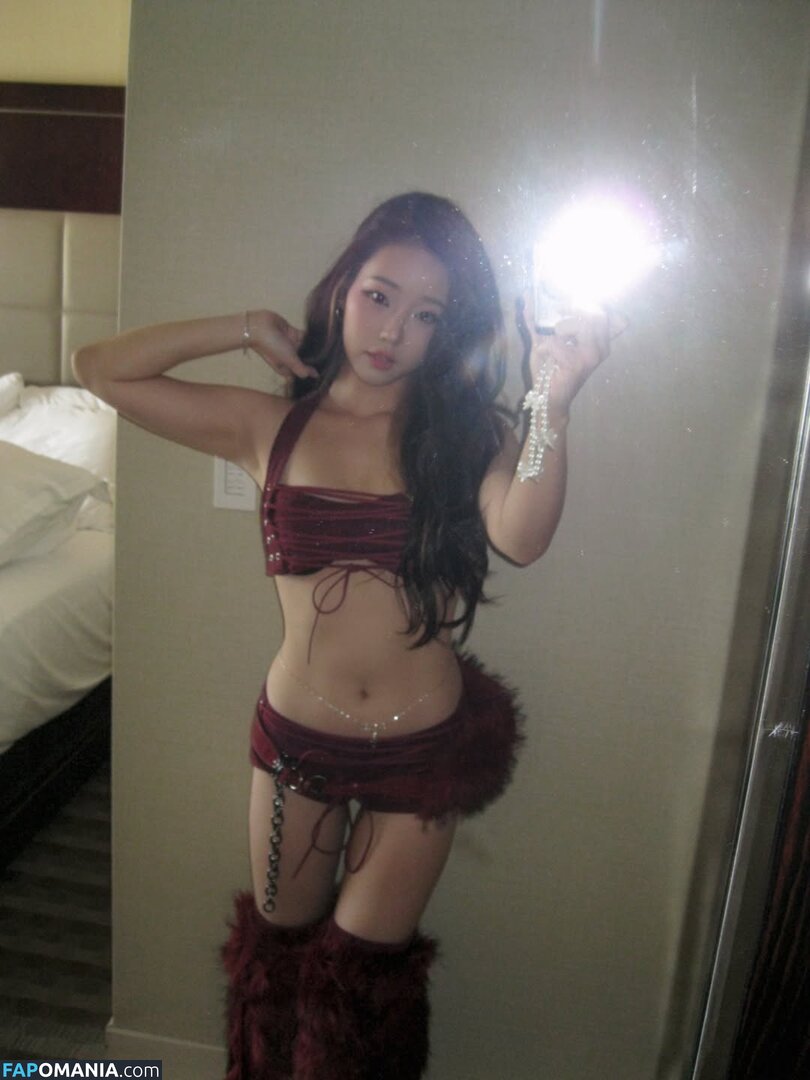 AGirlAndAGame / Jessica / jessicahkim / jessicanigri / kaburbank Naakt OnlyFans  Gelekte foto #957