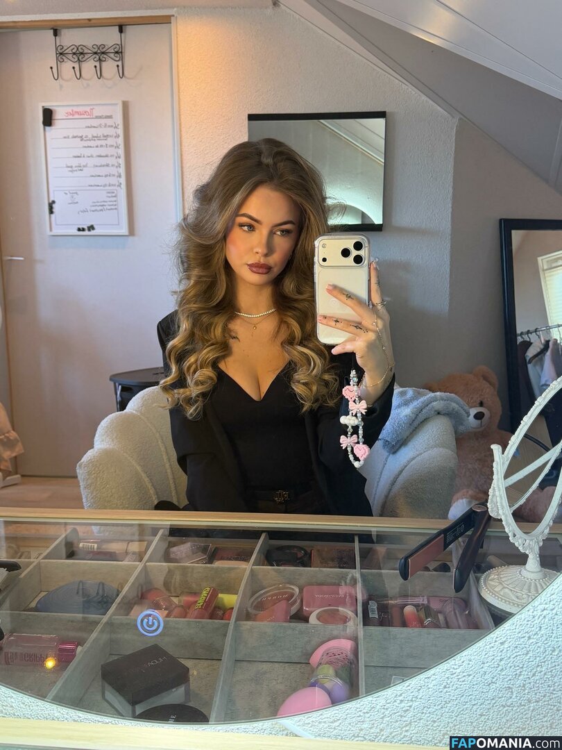 Jill van Hoof / jillgt_jillvanhoof / jillvanhoofx / jillvanhoofxx / jillx / 𝐽𝑖𝑙𝑙 𝑣𝑎𝑛 𝐻𝑜𝑜𝑓 Naakt OnlyFans  Gelekte foto #6