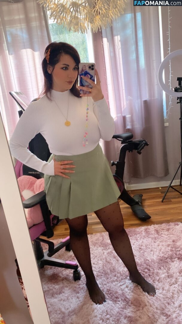 Joulischka Naakt OnlyFans  Gelekte foto #3