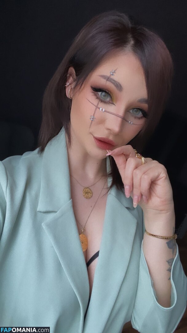 Joulischka Naakt OnlyFans  Gelekte foto #4