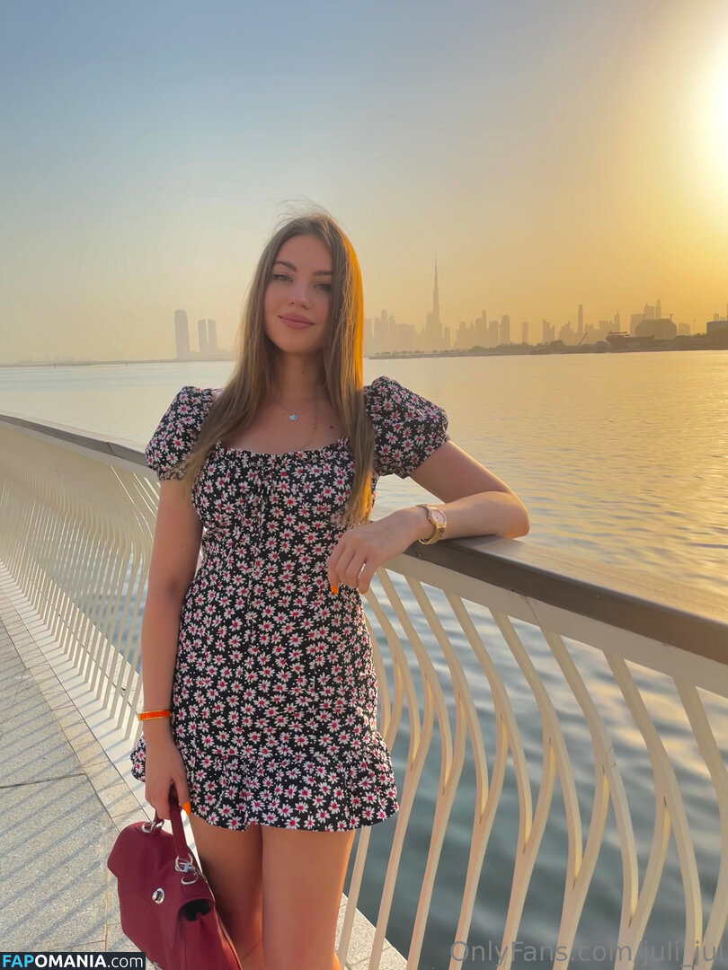 juli_jul / juli_jul_ Naakt OnlyFans  Gelekte foto #2