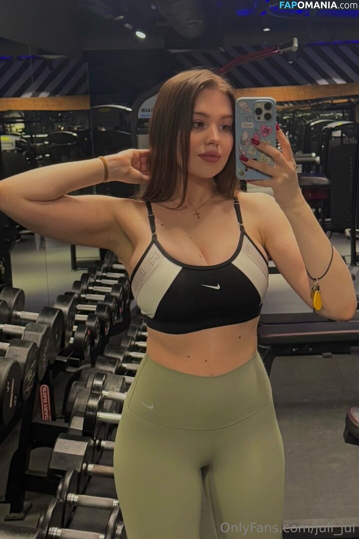 juli_jul / juli_jul_ Naakt OnlyFans  Gelekte foto #8