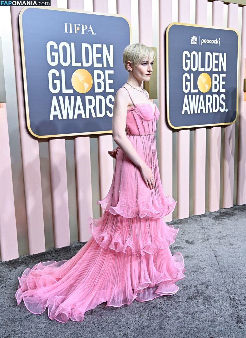 Julia Garner / juliagarnerofficial / ztyg_29 Naakt OnlyFans  Gelekte foto #6