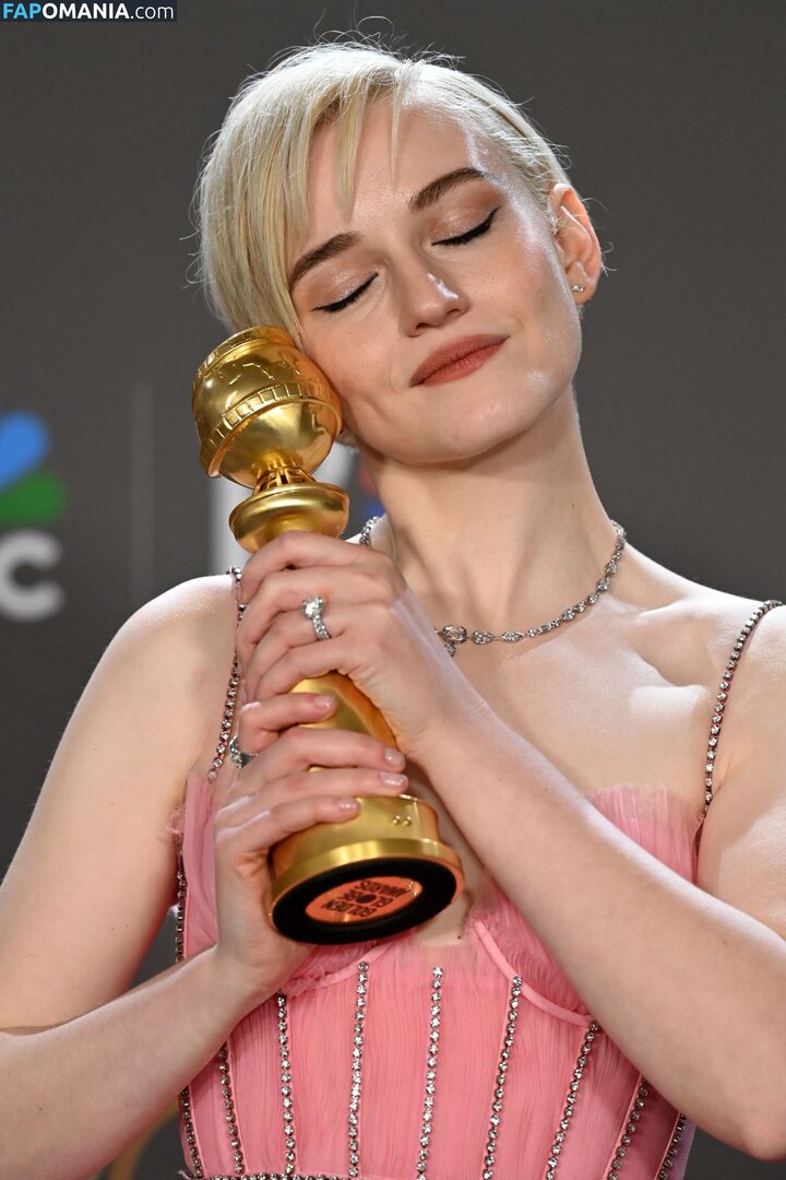 Julia Garner / juliagarnerofficial / ztyg_29 Naakt OnlyFans  Gelekte foto #12