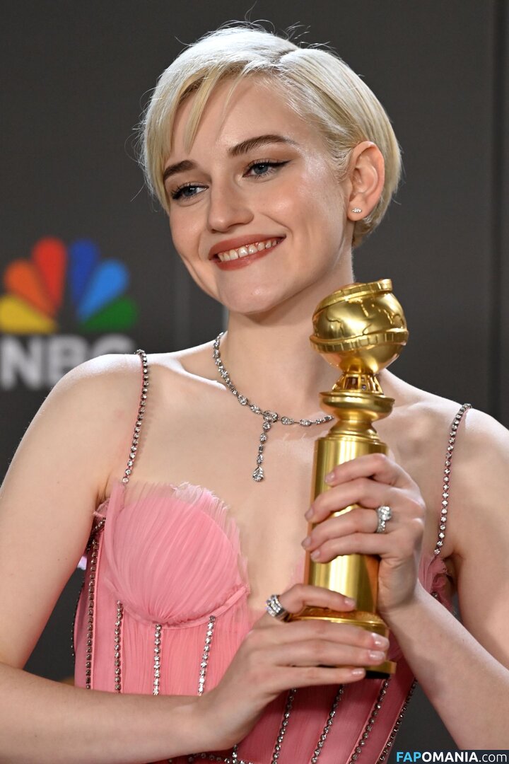 Julia Garner / juliagarnerofficial / ztyg_29 Naakt OnlyFans  Gelekte foto #13