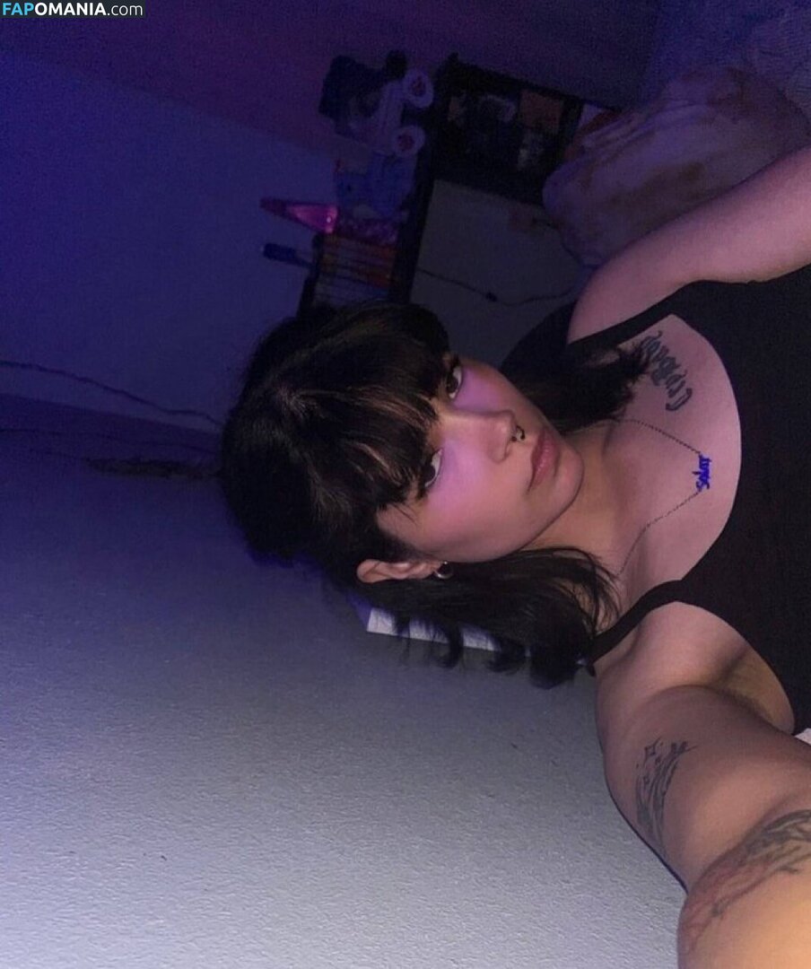 Julia Graham / https: / teasingmoon / teasingmoon... / temptedevil / temptedevil... Naakt OnlyFans  Gelekte foto #10