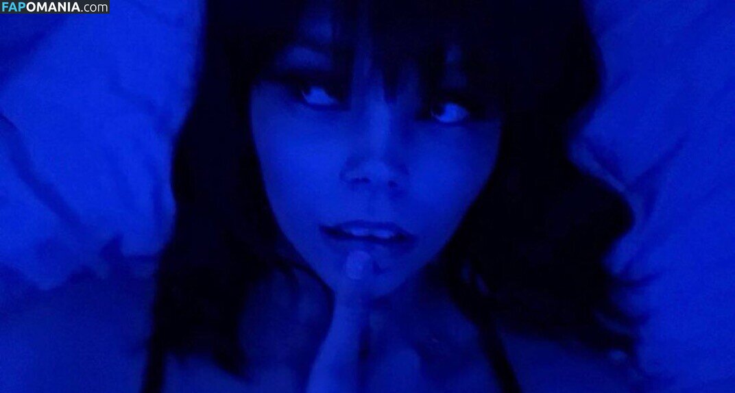 Julia Graham / https: / teasingmoon / teasingmoon... / temptedevil / temptedevil... Naakt OnlyFans  Gelekte foto #12