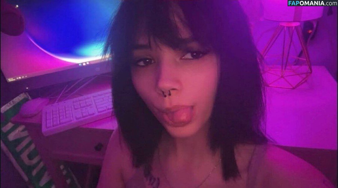 Julia Graham / https: / teasingmoon / teasingmoon... / temptedevil / temptedevil... Naakt OnlyFans  Gelekte foto #14