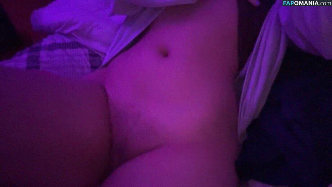 Julia Graham / https: / teasingmoon / teasingmoon... / temptedevil / temptedevil... Naakt OnlyFans  Gelekte foto #17